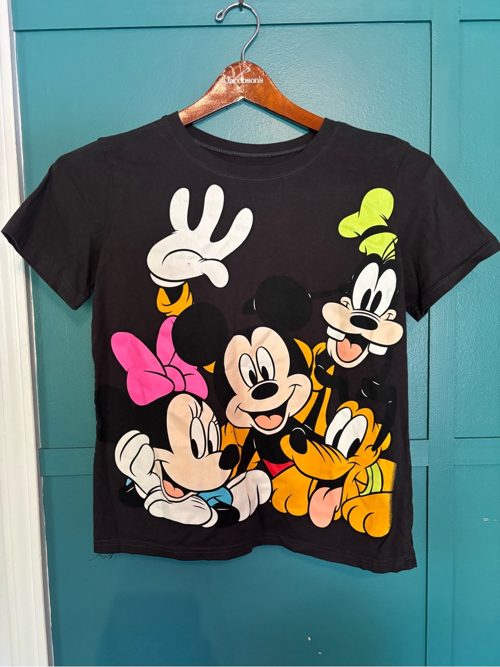 Disney Mickey & Friends Graphic Tee 100% Cotton Size Small